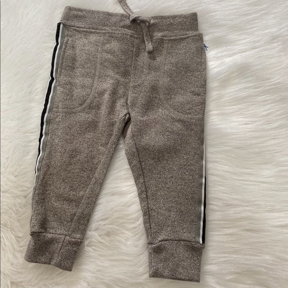 🔴Baby Boy’s PENGUIN Gray Jogger Sweatpants 12M - Picture 2 of 2